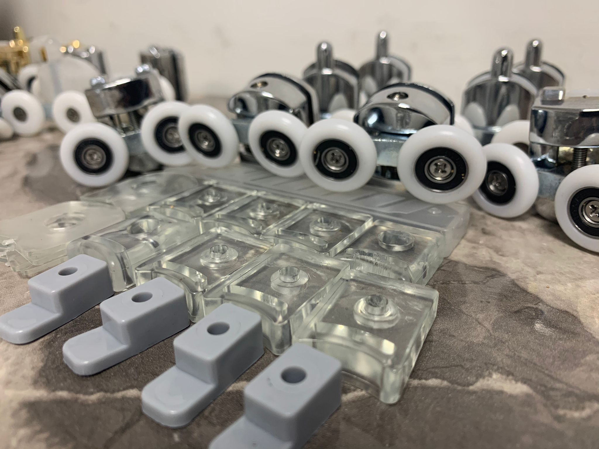 KROM DUŞAKABİN TEKERİ ÇİFTLİ (ALT) 